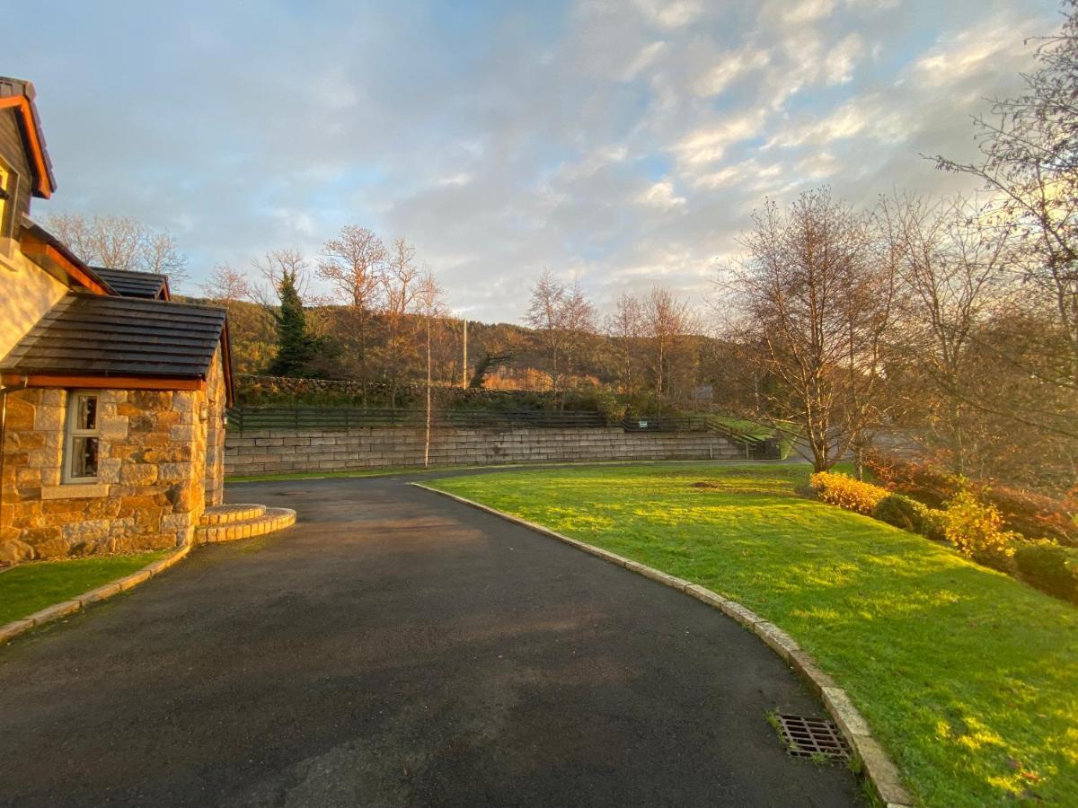 Rostrevor Valley House -Mountainside Hot Tub View نيوري المظهر الخارجي الصورة